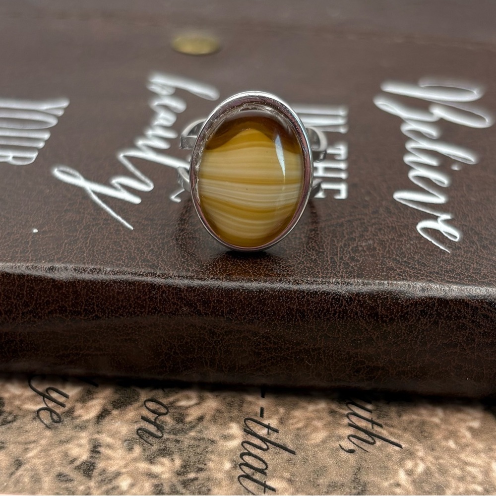 Vintage 1970s Yellow Striped Agate Ring • Stainless Steel Adjustable - Picture 8 of 15
